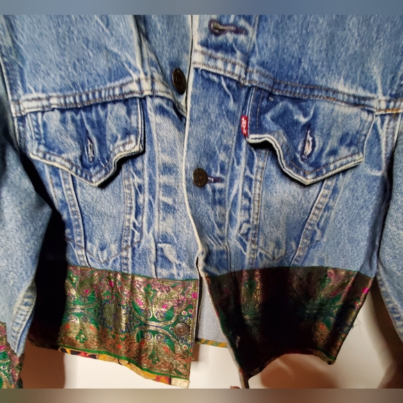 Levi Strauss Vintage Tantrums Women's Jean Jacket - Picture 4 of 6